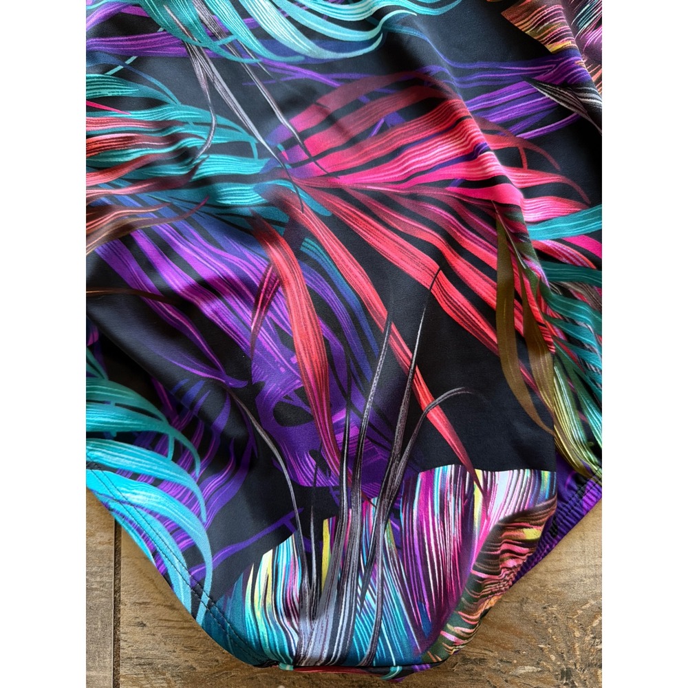 NWOT MIRADONNAMiradonna Women's Swimsuit by Miraclesuit Palm DesignSize 14 - Picture 6 of 8